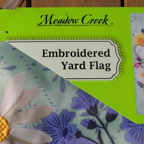 Embroidered Yard Flag Featuring Bumblebee And Flowers 100% Recycled Fabric Women - Picture 3 of 7